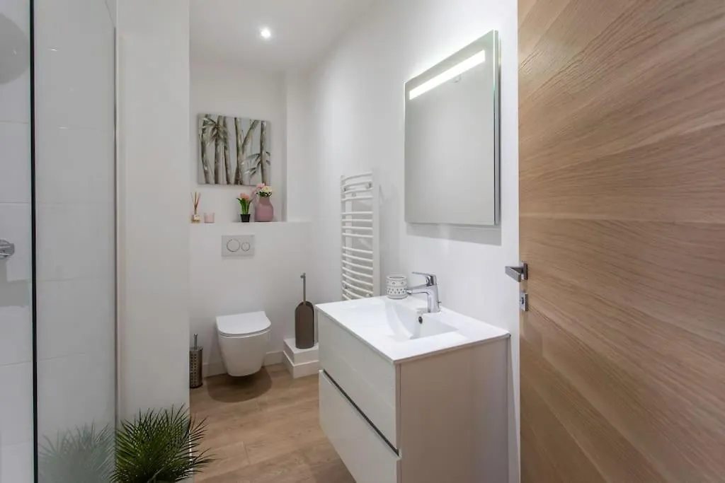 L53 1Br Hotel Des Postes, Place Massena Terrace & Ac Nice France